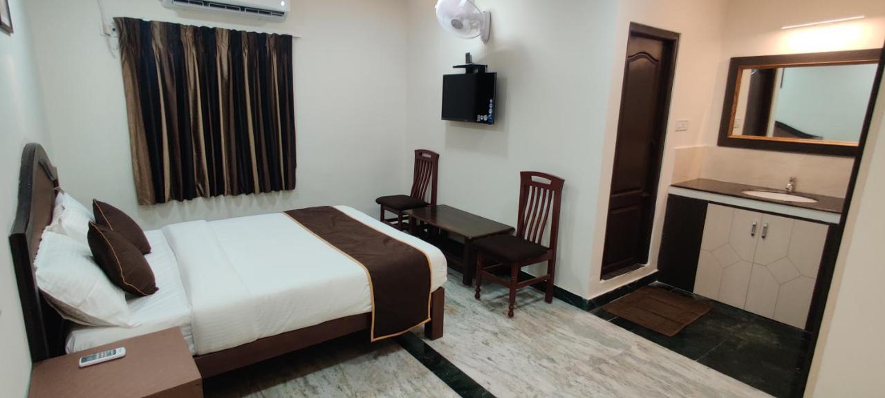 Rmc Travellers Inn Chennai Esterno foto