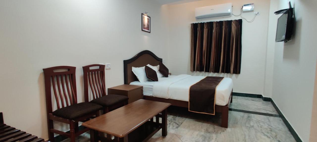Rmc Travellers Inn Chennai Esterno foto
