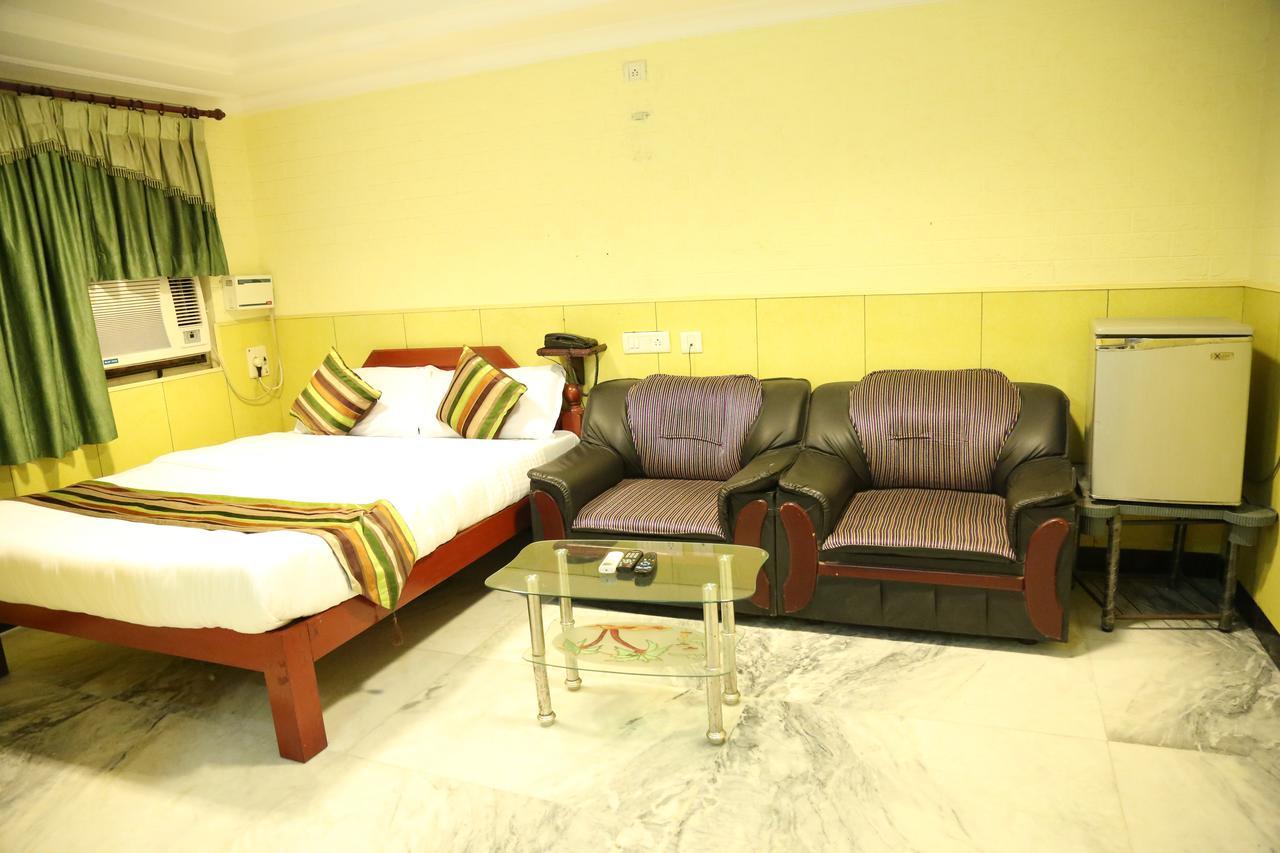 Rmc Travellers Inn Chennai Esterno foto